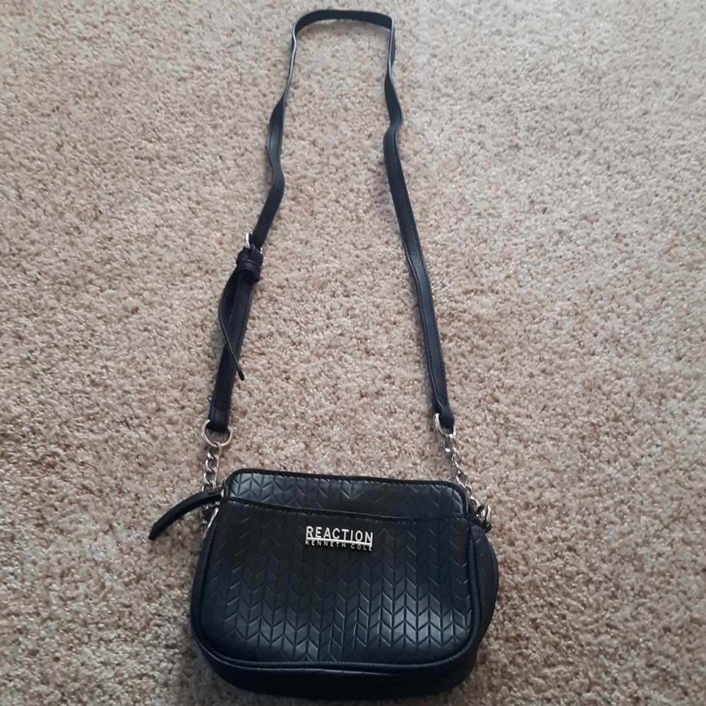 Kenneth Cole reaction crossbody